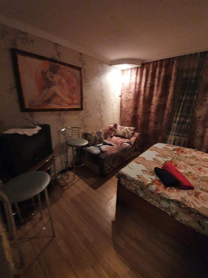 House Hotel Apartments 3 Rivne Kültér fotó